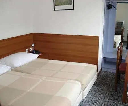 Gamper Hotel